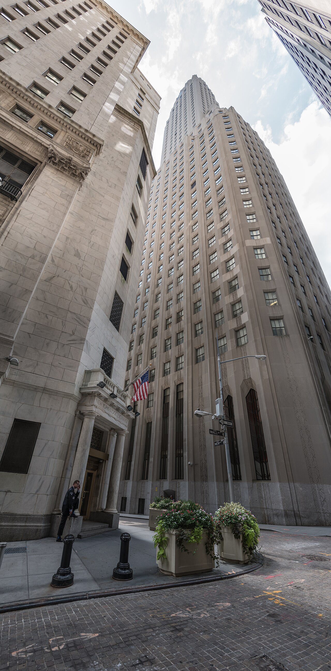 Analizy Wall Street dla kilku amerykańskich spółek opublikowane na Yahoo Finance